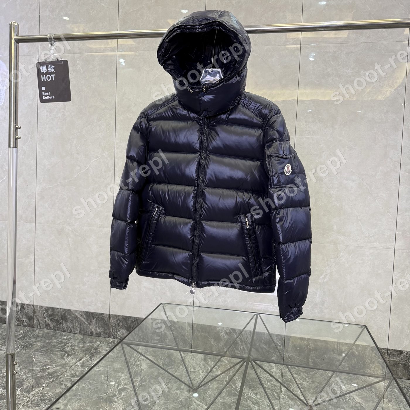 몽클레르 로고 패치 후드 다운 재킷 - 경량 패딩 하이퀄 참고 이미지