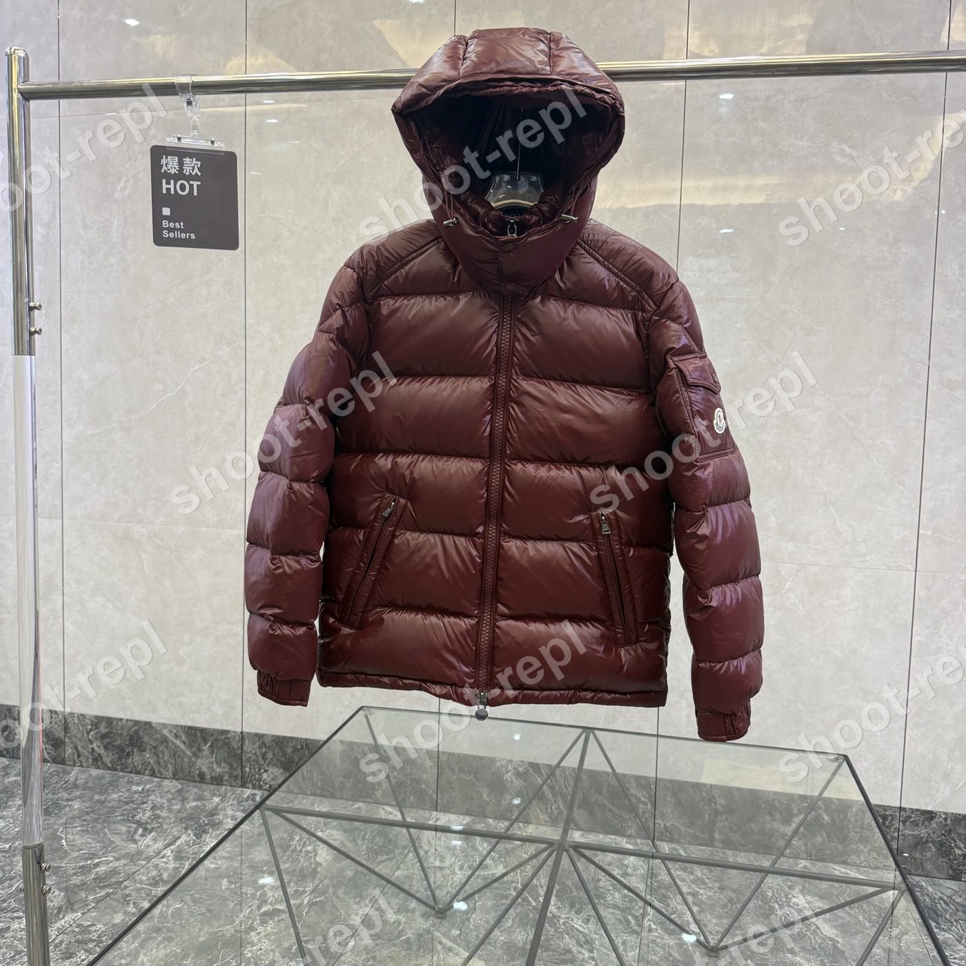 몽클레르 로고 패치 후드 다운 재킷 - 롱 패딩 S급 참고 이미지