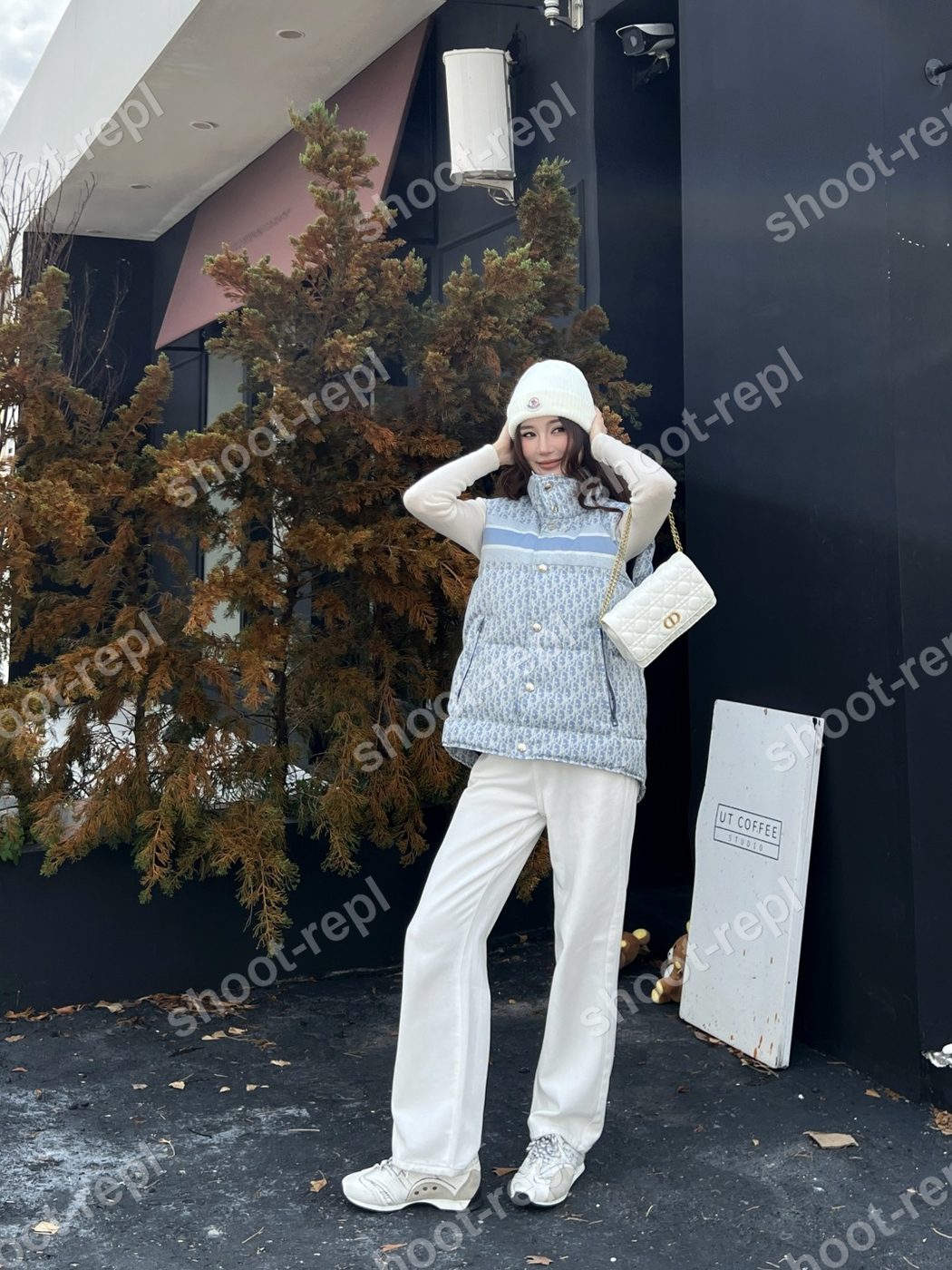 디올 디올알프스 오블리크 패딩 베스트 - 등산 패딩 레플리카 참고 이미지