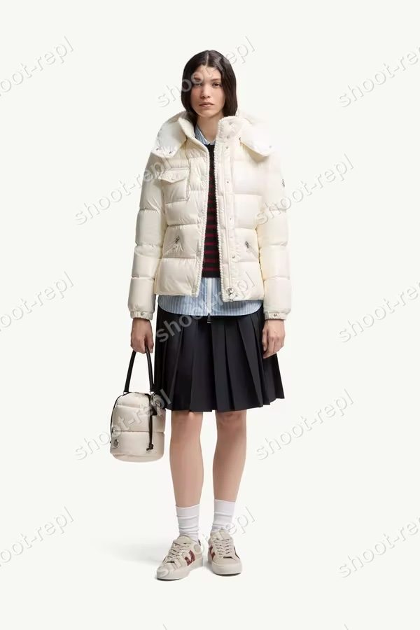 몽클레르 후드 퀼팅 다운 재킷 - 남자 숏 패딩 레플리카 참고 이미지