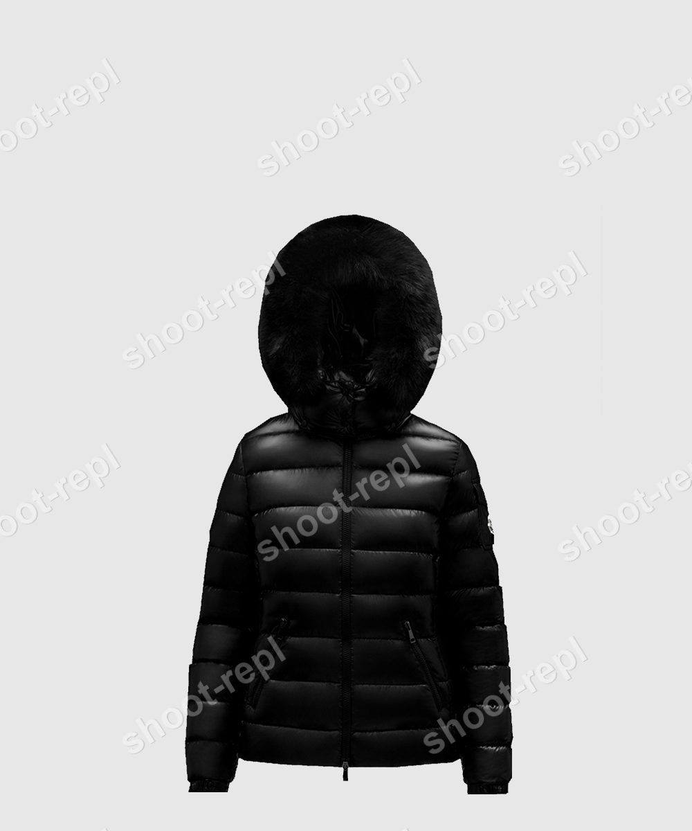 로고 쇼트 코트 - 골프 패딩 레플리카 참고 이미지
